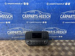 Gebruikte Display Interieur Ford Fiesta 7 1.1 Ti-VCT 12V 70 Prijs € 175,00 Margeregeling aangeboden door Carparts Heesch