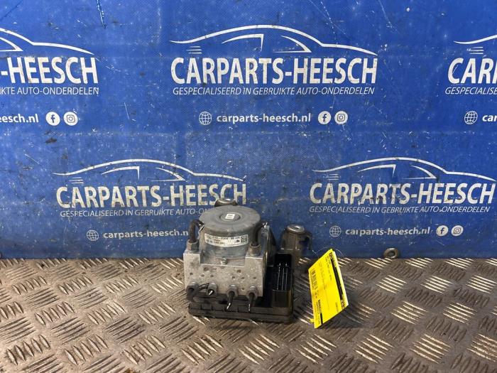 Gebruikte ABS Pomp Ford S-Max (WPC) 1.5 EcoBoost 16V Prijs € 125,00 Margeregeling aangeboden door Carparts Heesch