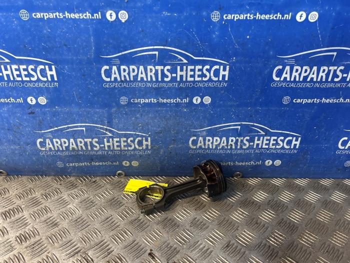 Gebruikte Zuiger Ford C-Max (DXA) 1.6 SCTi 16V Prijs € 75,00 Margeregeling aangeboden door Carparts Heesch