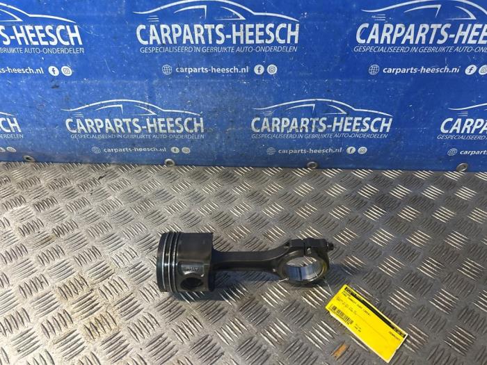 Gebruikte Zuiger Ford Transit Custom 2.2 TDCi 16V Prijs € 150,00 Margeregeling aangeboden door Carparts Heesch