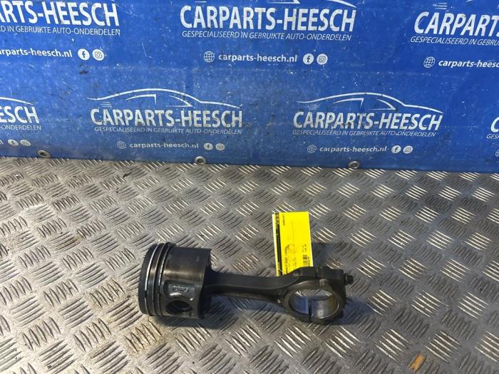 Gebruikte Zuiger Ford Transit Custom 2.2 TDCi 16V Prijs € 150,00 Margeregeling aangeboden door Carparts Heesch