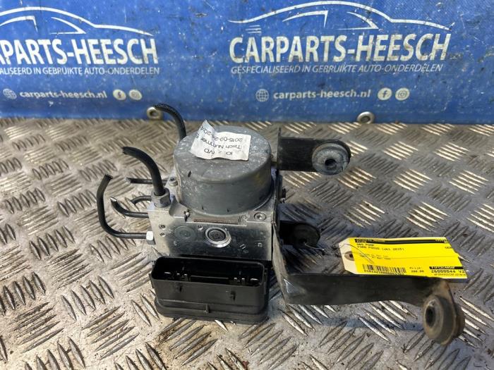 Gebruikte ABS Pomp Ford Focus 3 1.5 EcoBoost 16V 150 Prijs € 200,00 Margeregeling aangeboden door Carparts Heesch