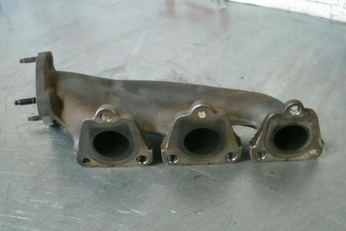 Uitlaatspruitstuk van een Audi S5 (8T3) S5 3.0 TFSI V6 24V