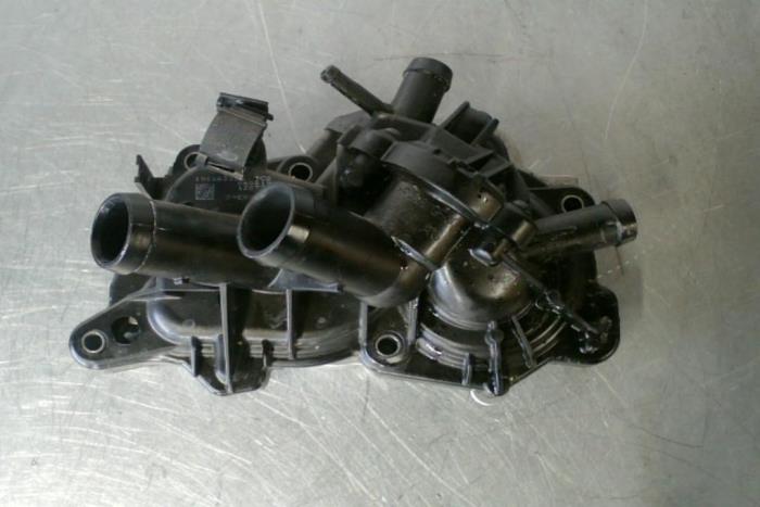 Gebruikte Thermostaat Volkswagen Passat Prijs € 62,00 Margeregeling aangeboden door TSI-Parts / Allmotorparts B.V.