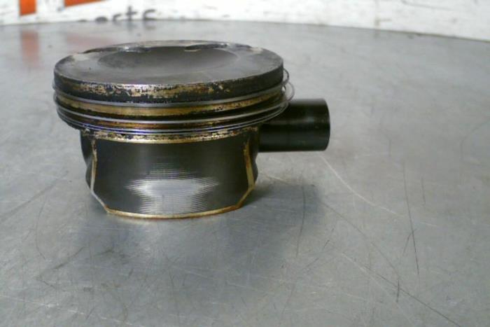 Gebruikte Zuiger Audi Q3 Prijs € 25,00 Margeregeling aangeboden door TSI-Parts / Allmotorparts B.V.