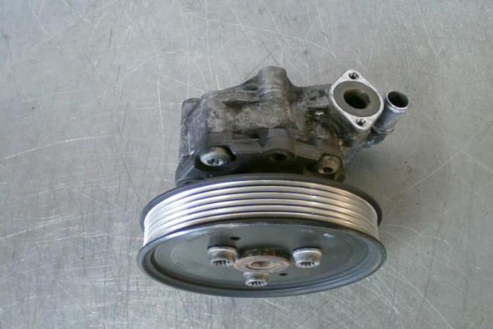 Gebruikte Pomp Servo Audi A4 Prijs € 74,00 Margeregeling aangeboden door TSI-Parts / Allmotorparts B.V.