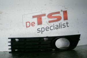 Gebruikte Grille Audi A4 Prijs € 25,00 Inclusief btw aangeboden door TSI-Parts / Allmotorparts B.V.