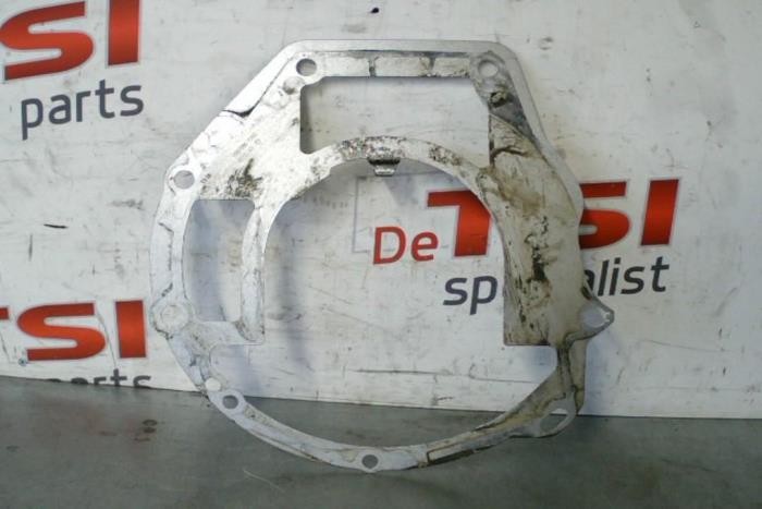 Gebruikte Tussenplaat motor Volkswagen Scirocco Prijs € 8,00 Margeregeling aangeboden door TSI-Parts / Allmotorparts B.V.