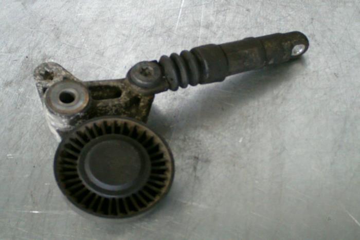 Gebruikte Spanrol Multiriem Audi A4 Prijs € 41,00 Margeregeling aangeboden door TSI-Parts / Allmotorparts B.V.