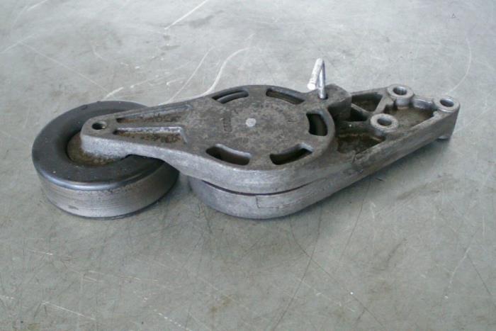 Gebruikte Spanrol Multiriem Audi A4 Prijs € 25,00 Margeregeling aangeboden door TSI-Parts / Allmotorparts B.V.