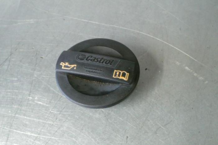 Gebruikte Oliedop Audi A4 Prijs € 8,00 Margeregeling aangeboden door TSI-Parts / Allmotorparts B.V.
