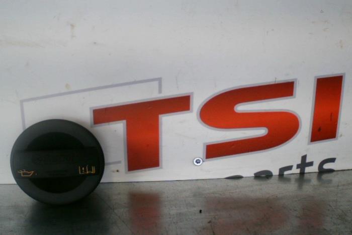 Gebruikte Oliedop Volkswagen Caddy Prijs € 8,00 Margeregeling aangeboden door TSI-Parts / Allmotorparts B.V.