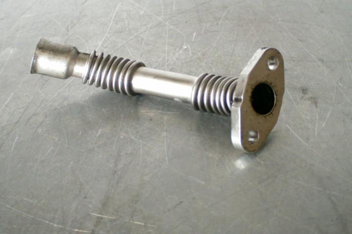 Gebruikte Oliedruk Leiding Volkswagen Touareg Prijs € 17,00 Margeregeling aangeboden door TSI-Parts / Allmotorparts B.V.