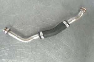 Gebruikte Oliedruk Leiding Volkswagen Golf Prijs € 20,00 Inclusief btw aangeboden door TSI-Parts / Allmotorparts B.V.