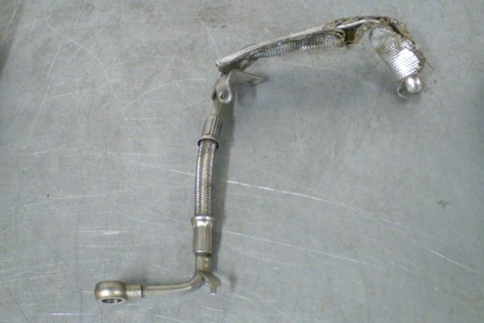 Gebruikte Oliedruk Leiding Volkswagen Passat Prijs € 25,00 Margeregeling aangeboden door TSI-Parts / Allmotorparts B.V.