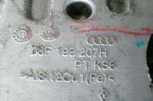 Motorrubber van een Seat Altea 2004