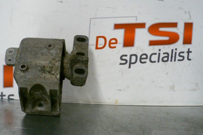 Gebruikte Motorrubber Volkswagen Diversen Prijs € 25,00 Margeregeling aangeboden door TSI-Parts / Allmotorparts B.V.