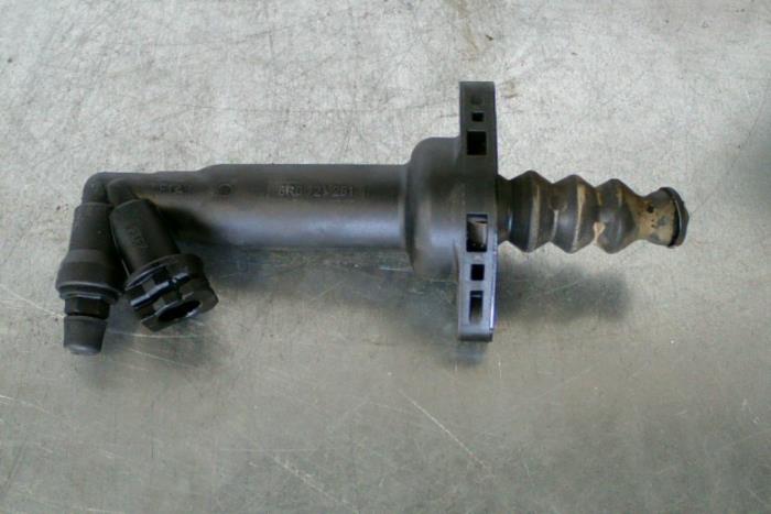 Gebruikte Koppeling Hulp Cilinder Volkswagen Polo Prijs € 25,00 Margeregeling aangeboden door TSI-Parts / Allmotorparts B.V.