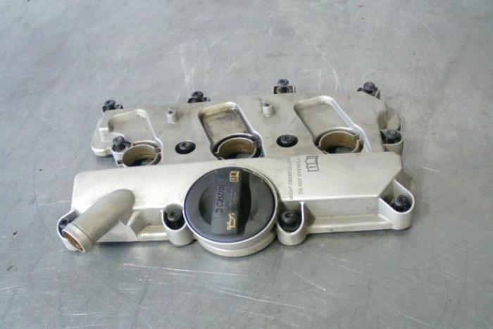 Kleppendeksel van een Audi S4 (B8) S4 3.0 TFSI V6 24V 2011