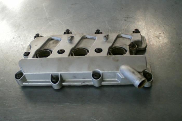 Gebruikte Kleppendeksel Audi S4 Avant (B8) S4 3.0 TFSI V6 24V Prijs € 23,00 Margeregeling aangeboden door TSI-Parts / Allmotorparts B.V.
