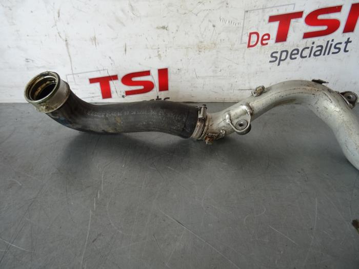 Gebruikte Intercooler Buis Volkswagen Touran (1T1/T2) 1.4 16V TSI 140 Prijs € 25,00 Margeregeling aangeboden door TSI-Parts / Allmotorparts B.V.
