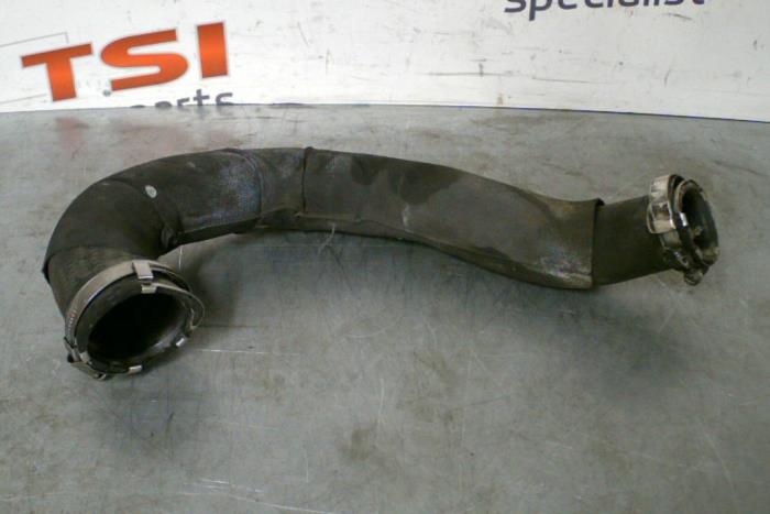 Gebruikte Intercooler Buis Audi A5 Prijs € 37,00 Margeregeling aangeboden door TSI-Parts / Allmotorparts B.V.