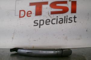 Gebruikte Deurgreep 4Deurs rechts-voor Seat Altea Prijs € 15,00 Inclusief btw aangeboden door TSI-Parts