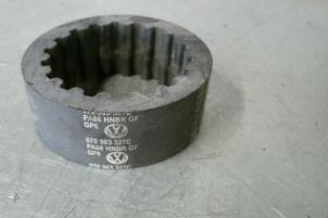 Gebruikte Dynamo poelie Volkswagen Touareg Prijs € 9,99 Inclusief btw aangeboden door TSI-Parts / Allmotorparts B.V.