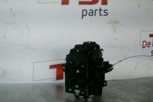 Gebruikte Deurslot Mechaniek 4Deurs links-voor Audi TT Prijs € 50,00 Inclusief btw aangeboden door TSI-Parts
