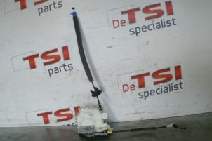 Gebruikte Portierslot Mechaniek 4Deurs rechts-achter Audi S4 Prijs € 50,00 Inclusief btw aangeboden door TSI-Parts