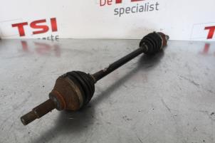 Gebruikte Aandrijfas links-voor Volkswagen Up! (121) 1.0 TSI 12V Prijs € 15,00 Inclusief btw aangeboden door TSI-Parts / Allmotorparts B.V.