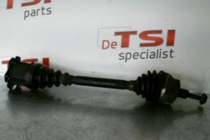 Gebruikte Aandrijfas links-voor Audi A4 Prijs € 80,01 Inclusief btw aangeboden door TSI-Parts