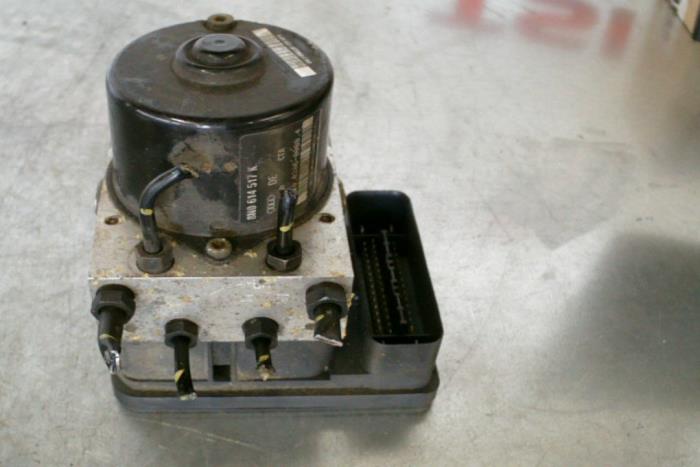 Gebruikte ABS Pomp Audi TT Prijs € 182,00 Margeregeling aangeboden door TSI-Parts / Allmotorparts B.V.