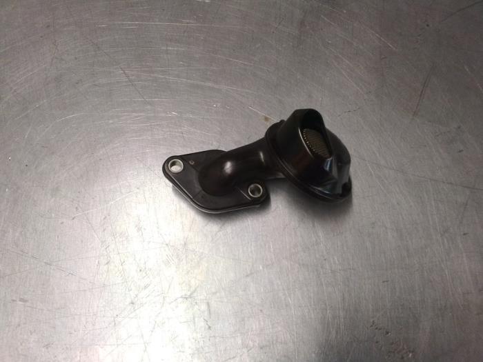 Gebruikte Olie aanzuigbuis Audi A5 Cabrio (8F7) 2.0 TFSI 16V Prijs € 12,00 Margeregeling aangeboden door TSI-Parts / Allmotorparts B.V.