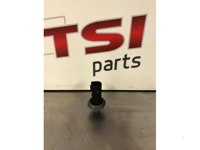 Gebruikte Oliedruk sensor Audi A6 (C6) 4.2 V8 40V FSI Quattro Prijs € 12,00 Margeregeling aangeboden door TSI-Parts / Allmotorparts B.V.