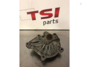 Gebruikte Waterpomp Mini Mini (R56) 1.6 16V Cooper S Prijs € 25,00 Inclusief btw aangeboden door TSI-Parts / Allmotorparts B.V.