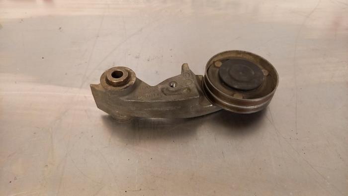 Gebruikte Spanrol Multiriem Audi Q7 (4LB) 4.2 FSI V8 32V Prijs € 41,00 Margeregeling aangeboden door TSI-Parts / Allmotorparts B.V.