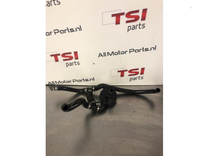 Gebruikte Carterventilatie Audi A6 (C6) 4.2 V8 40V Quattro Prijs € 25,00 Margeregeling aangeboden door TSI-Parts / Allmotorparts B.V.