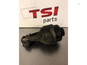 Gebruikte Oliefilterhuis Volkswagen Polo V (6R) 1.2 12V Prijs € 30,00 Inclusief btw aangeboden door TSI-Parts / Allmotorparts B.V.