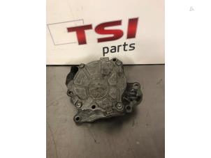 Gebruikte Vacuumpomp (Diesel) Volkswagen Transporter/Caravelle T5 2.0 BiTDI DRF 4Motion Prijs € 70,00 Inclusief btw aangeboden door TSI-Parts / Allmotorparts B.V.