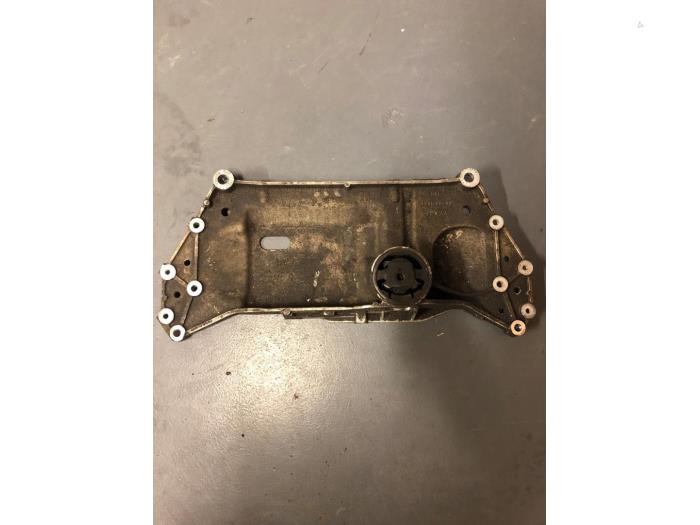 Gebruikte Subframe Volkswagen Golf V (1K1) 2.0 TFSI GTI 16V Prijs € 25,00 Margeregeling aangeboden door TSI-Parts / Allmotorparts B.V.