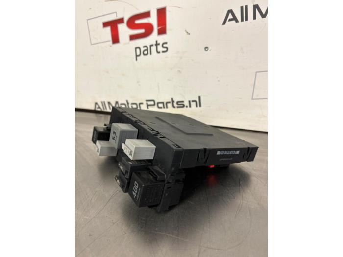 Centrale Deurvergrendelings Module van een Volkswagen Tiguan (5N1/2) 1.4 TSI 16V 2009