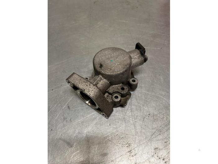 Gebruikte Hogedrukpomp Audi A6 (C6) 2.4 V6 24V Prijs € 21,00 Margeregeling aangeboden door TSI-Parts / Allmotorparts B.V.