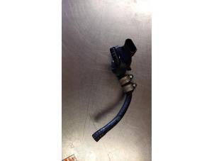 Gebruikte Brandstofdruk sensor Audi A3 (8P1) 2.0 16V FSI Prijs € 15,13 Inclusief btw aangeboden door TSI-Parts / Allmotorparts B.V.