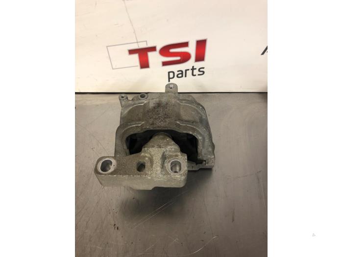 Gebruikte Motorsteun Volkswagen Scirocco (137/13AD) 1.4 TSI 160 16V Prijs € 21,00 Margeregeling aangeboden door TSI-Parts / Allmotorparts B.V.