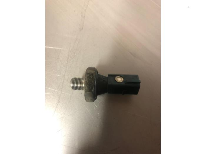 Oliedruk sensor van een Volkswagen Golf VI (5K1) 1.4 TSI 160 16V 2011