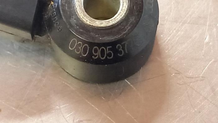 Pingelsensor van een Volkswagen Tiguan (5N1/2) 1.4 TSI 16V 4Motion 2012