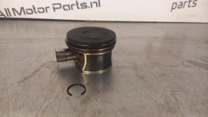 Gebruikte Zuiger Volkswagen Polo V (6R) 1.2 TSI Prijs € 70,00 Margeregeling aangeboden door TSI-Parts / Allmotorparts B.V.
