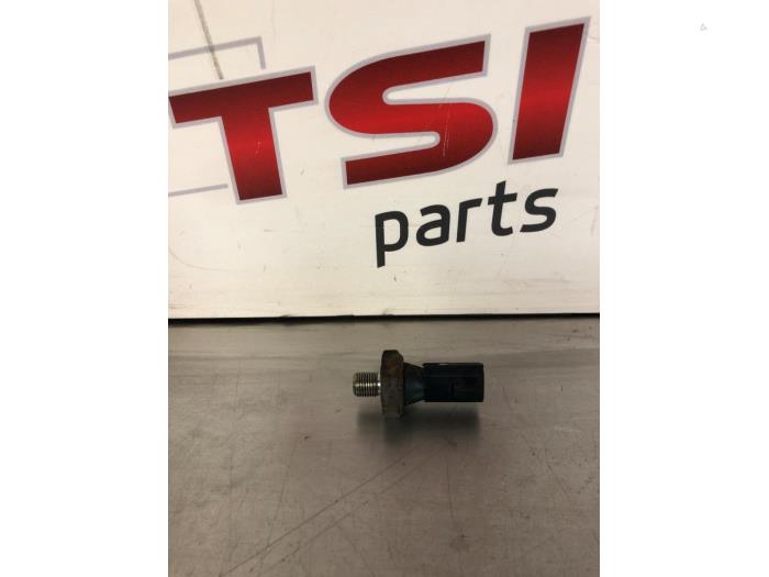 Gebruikte Oliedruk sensor Volkswagen Golf Plus (5M1/1KP) 1.4 TSI 160 16V Prijs € 12,00 Margeregeling aangeboden door TSI-Parts / Allmotorparts B.V.