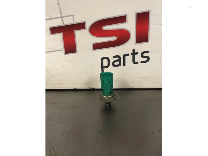 Gebruikte Oliedruk Schakelaar Audi A3 (8V1/8VK) 2.0 TDI 16V Quattro Prijs € 8,00 Margeregeling aangeboden door TSI-Parts / Allmotorparts B.V.